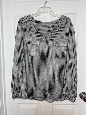 Dalia Black & White Geometric Long-Sleeve Blouse